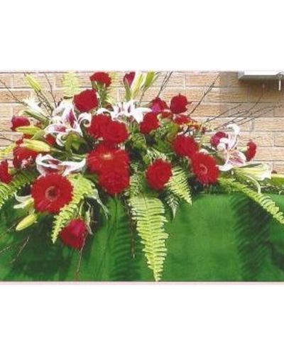 This elegant, all red funeral casket spray conveys compassion and deep devotion.
<ul id="prodDetailDelivery">
 	<li><span style="color: red;"><b>Local Delivery Only</b></span></li>
</ul>